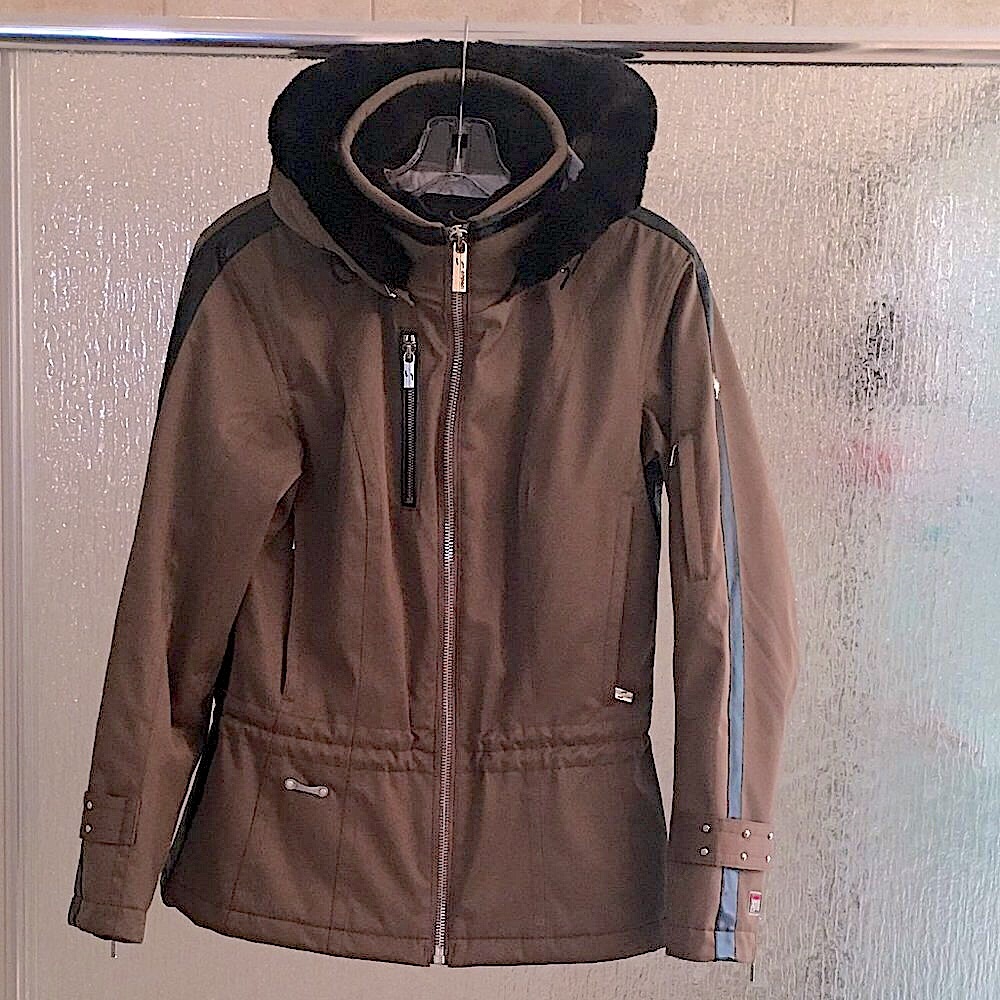 Women's Ski Jacket *Spyder* Brand Size 6